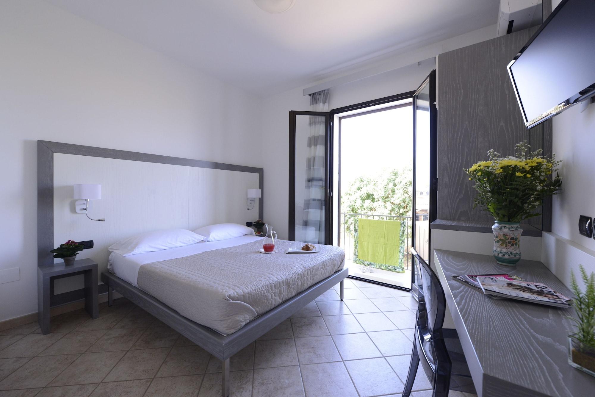 LMP Oasis Hotel Residence Resort מראה חיצוני תמונה