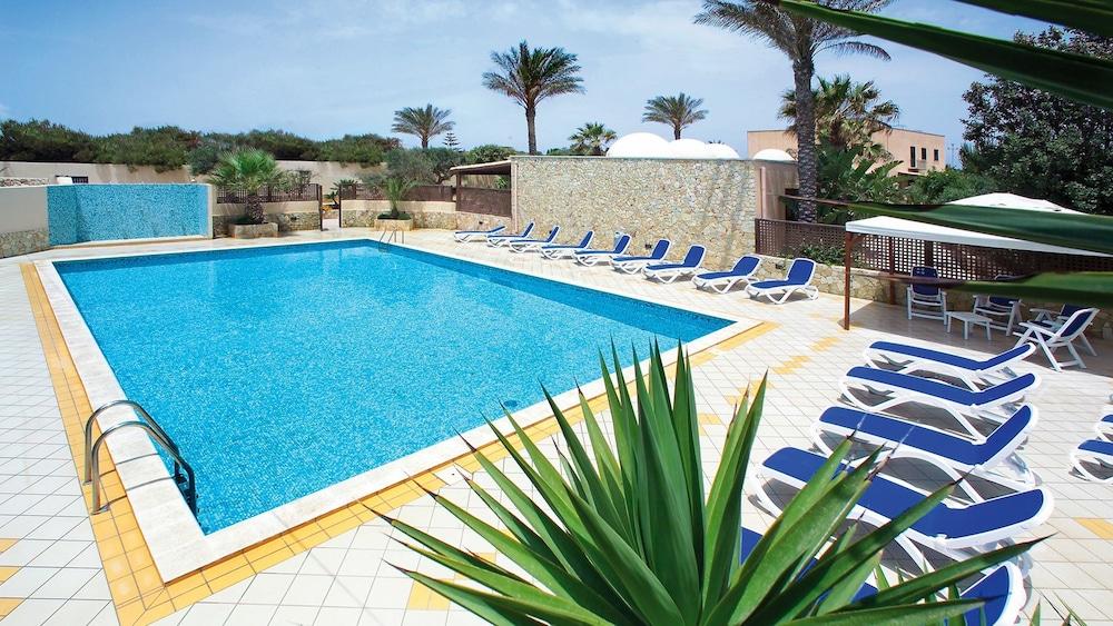 LMP Oasis Hotel Residence Resort מראה חיצוני תמונה