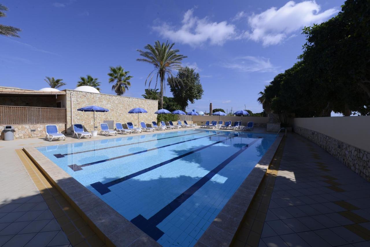 LMP Oasis Hotel Residence Resort מראה חיצוני תמונה